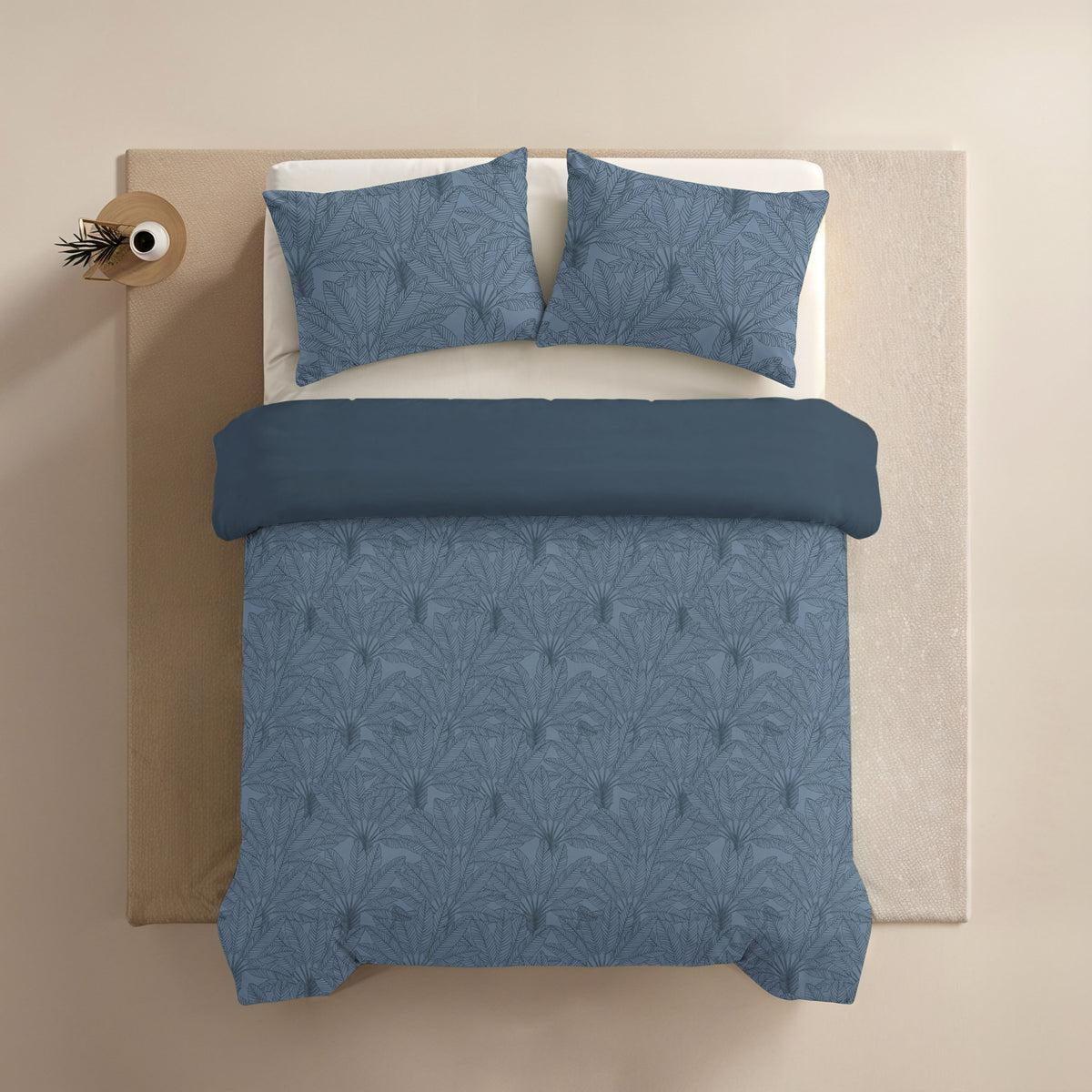 Zelesta Comfort Design Nahtlose Bettdecke - Botanical Line Art Blue
