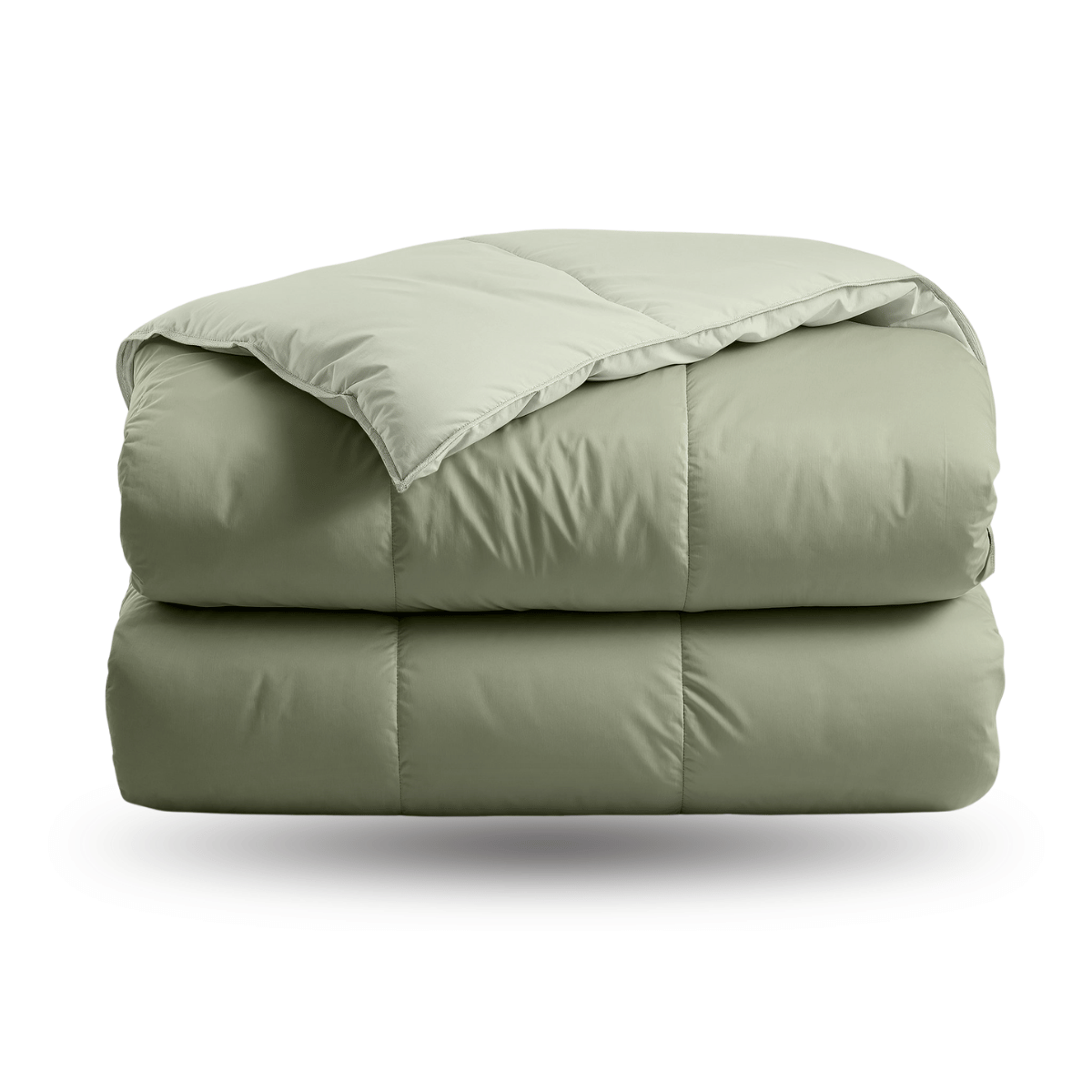 Das Zelesta Premiumbed Baumwolle - Olive & Mint, eine ordentlich gefaltete hellgrüne Bettdecke mit quadratischen Steppnähten, wird vor einem weißen Hintergrund präsentiert.