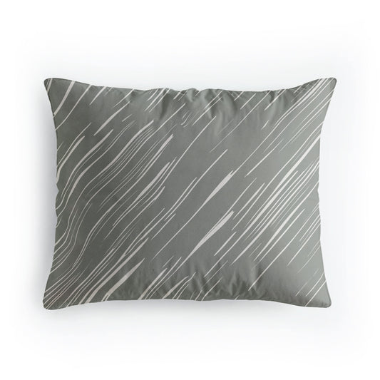 Royalbed Baumwolle Kissenbezüge Set von 2 - Mellow Stone, rechteckig 80x80 cm, aus hochwertiger Baumwolle in Grau mit weißen diagonalen Streifen - maschinenwaschbar und perfekt für ein modernes Ambiente.