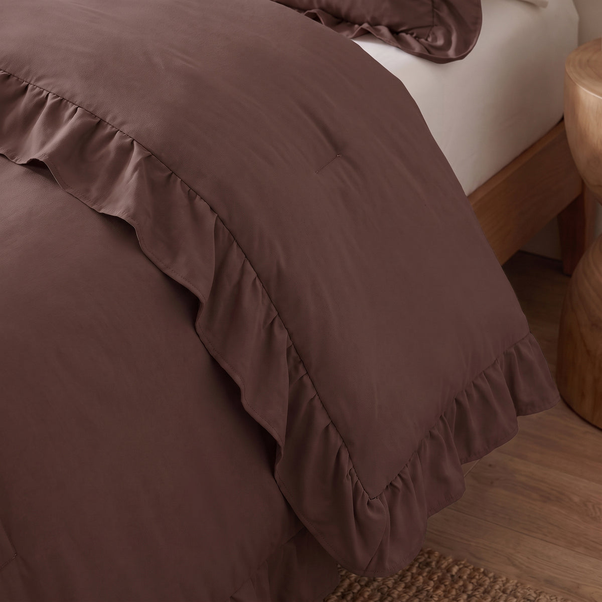 Zelesta Everyday Ruffles Bettdecke - Dunkelbraun