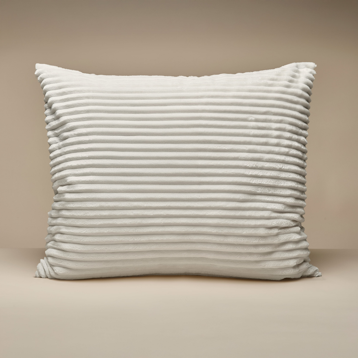 Zelesta Teddy Groovebed Kissenbezüge Set von 2 - Off White