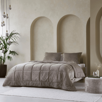 Stimmungsbild vom Zelesta Velvetbed - Taupe