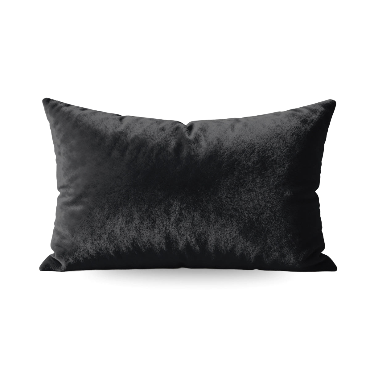 Das Zelesta Flanel Uni Kissenbezüge Set von 2 in Schwarz besteht aus weichem Mikrofasermaterial und passt zu Standardkissen der Größe 80x80cm. Es bietet einen eleganten, rechteckigen Look mit dezentem Glanz vor einem weißen Hintergrund.