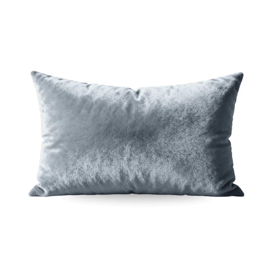 Das Zelesta Flanel Uni Kissenbezüge Set von 2 in Blue Mirage, mit den Maßen 80x80cm, wird vor einem schlichten weißen Hintergrund präsentiert.