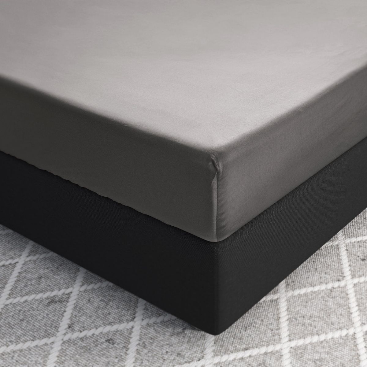 Primaviera Satin Deluxe Spannbetttuch Grau