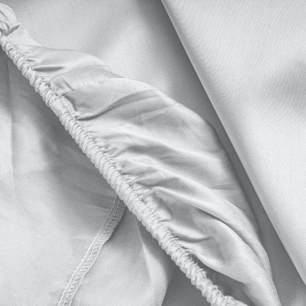 Primaviera Satin Deluxe Spannbetttuch Weiß